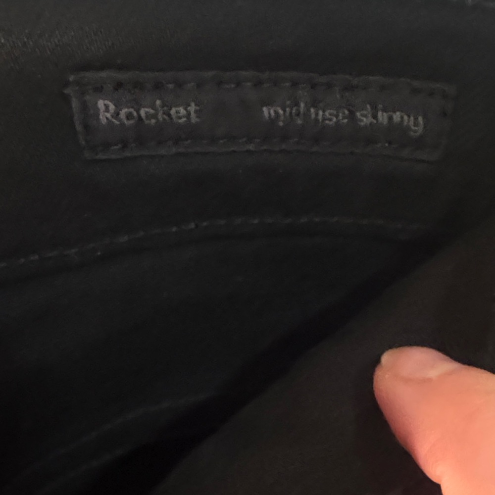 Citizens of Humanity Rocket Mid- Rise Skinny Jeans - Black - Picture 3 of 5